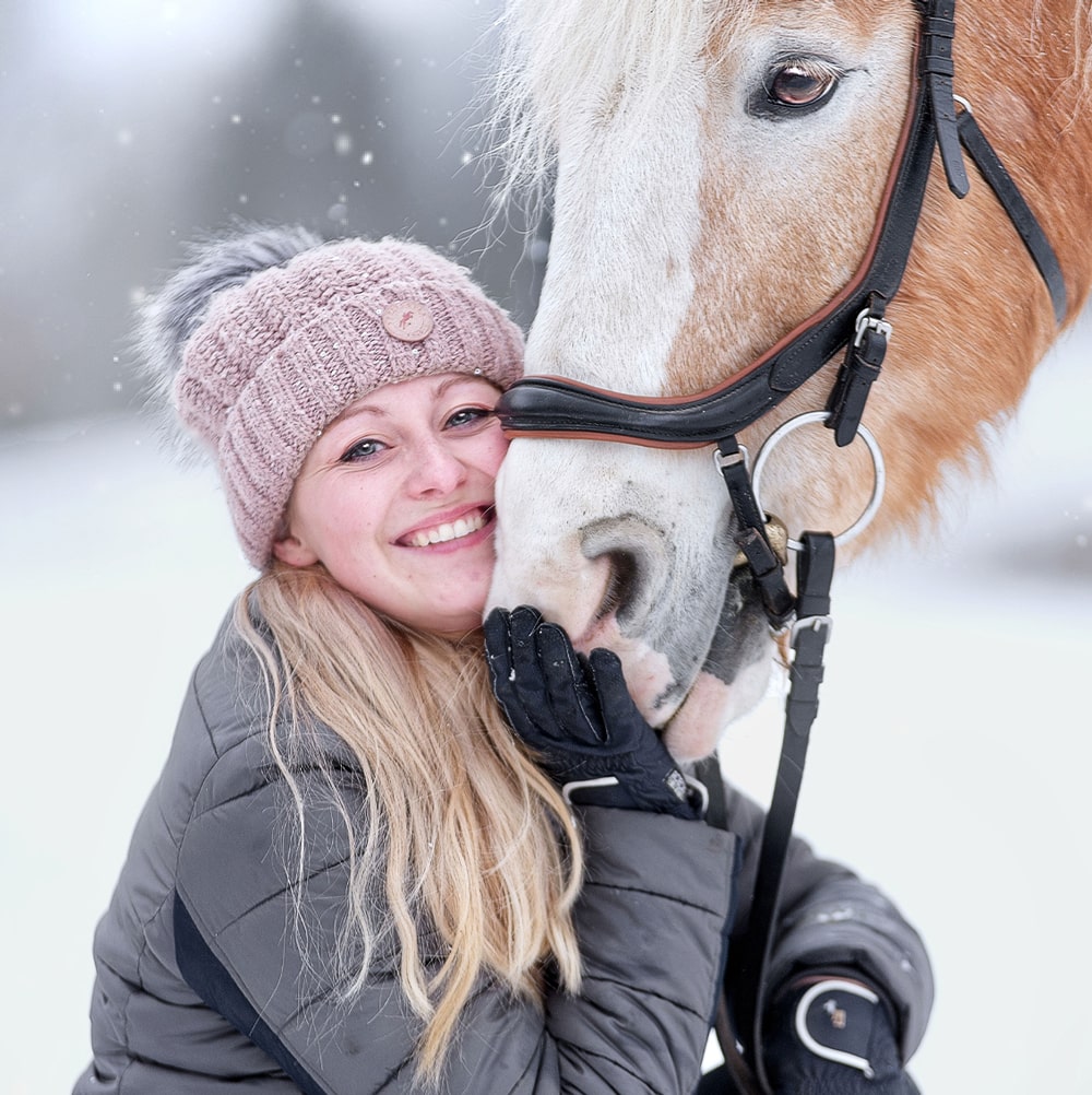 Sabrina-Zimmermann-Pferdetraining-und-Reitunterricht-Reitlehrerin-Reitstunde-Beritt-Pferdeausbildung-Sitzschulung-Gera-Sachsen-Thüringen-4-min